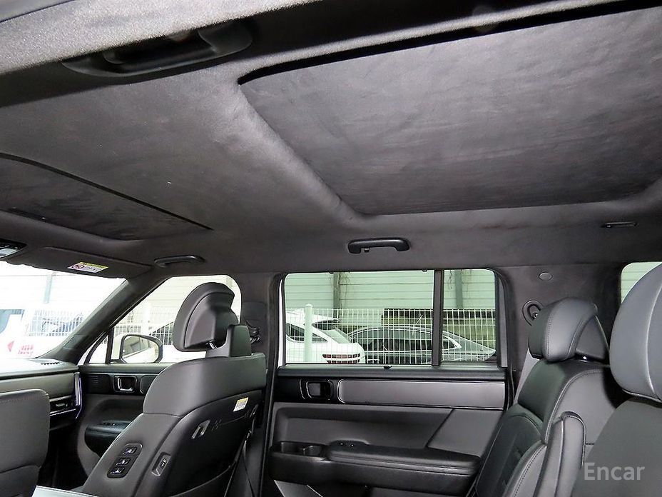 2024 Hyundai Santa Fe V (MX5) Gasoline 2.5T 2WD Calligraphy с пробегом 18 771 км