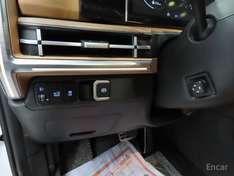 2024 Hyundai Santa Fe V (MX5) Gasoline 2.5T 4WD Calligraphy с пробегом 17 851 км