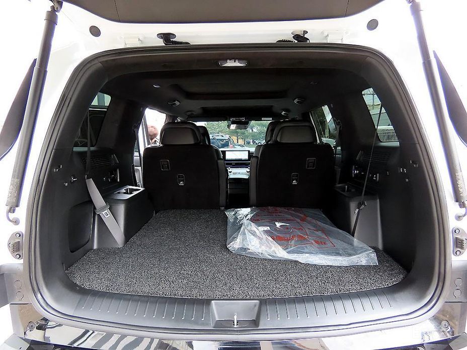 2024 Hyundai Santa Fe V (MX5) Gasoline 2.5T 2WD Calligraphy с пробегом 18 771 км