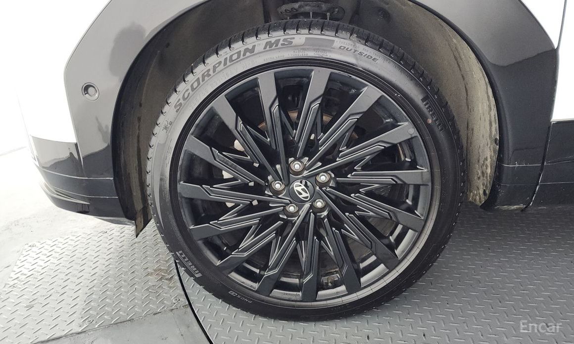 2024 Hyundai Santa Fe V (MX5) Gasoline 2.5T 2WD Calligraphy с пробегом 26 291 км