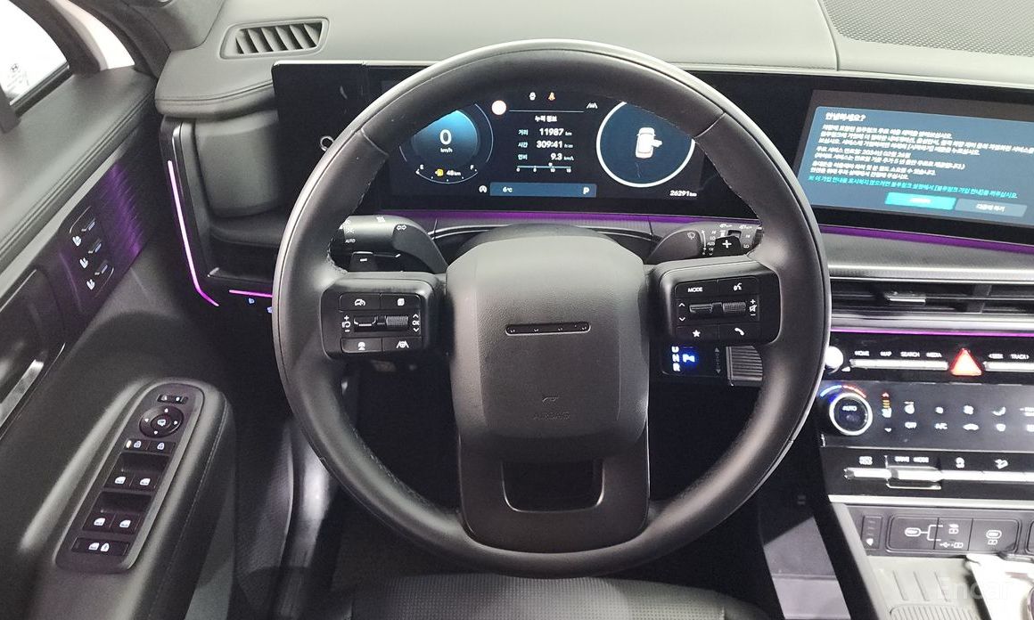 2024 Hyundai Santa Fe V (MX5) Gasoline 2.5T 2WD Calligraphy с пробегом 26 291 км