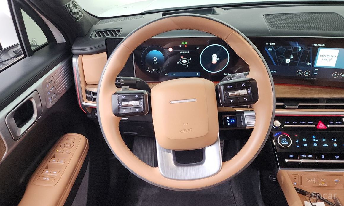 2023 Hyundai Santa Fe V (MX5) Gasoline 2.5T 2WD Calligraphy с пробегом 7 429 км