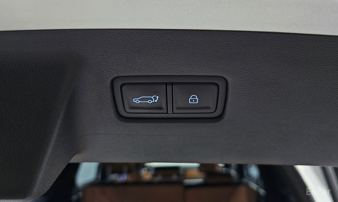 2023 Hyundai Santa Fe V (MX5) Gasoline 2.5T 2WD Calligraphy с пробегом 16 748 км