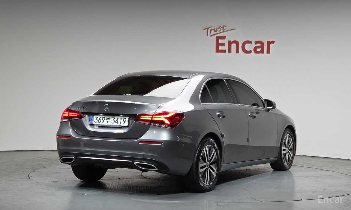 2021 Mercedes-Benz A-Класс IV (W177) A220 Sedan с пробегом 54 323 км