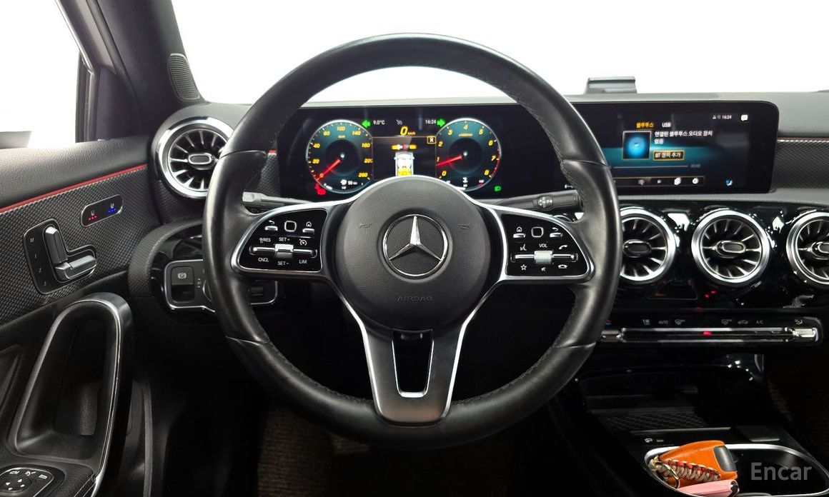 2021 Mercedes-Benz A-Класс IV (W177) A220 Sedan с пробегом 61 212 км