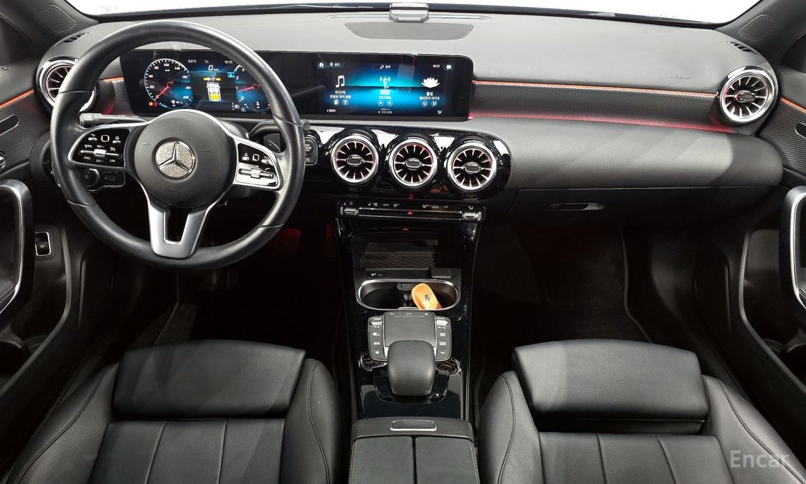 2021 Mercedes-Benz A-Класс IV (W177) A220 Sedan с пробегом 99 485 км