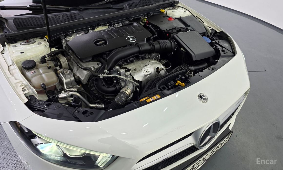 2021 Mercedes-Benz A-Класс IV (W177) A220 Sedan с пробегом 41 800 км
