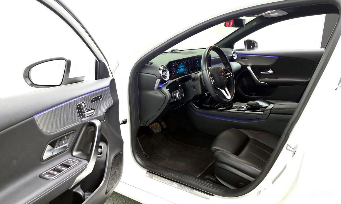 2021 Mercedes-Benz A-Класс IV (W177) A220 Sedan с пробегом 57 901 км