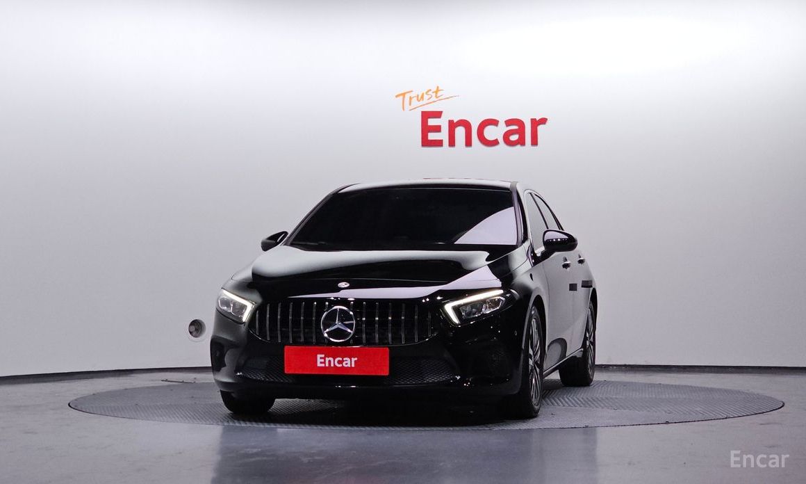 2021 Mercedes-Benz A-Класс IV (W177) A200d Sedan с пробегом 52 836 км