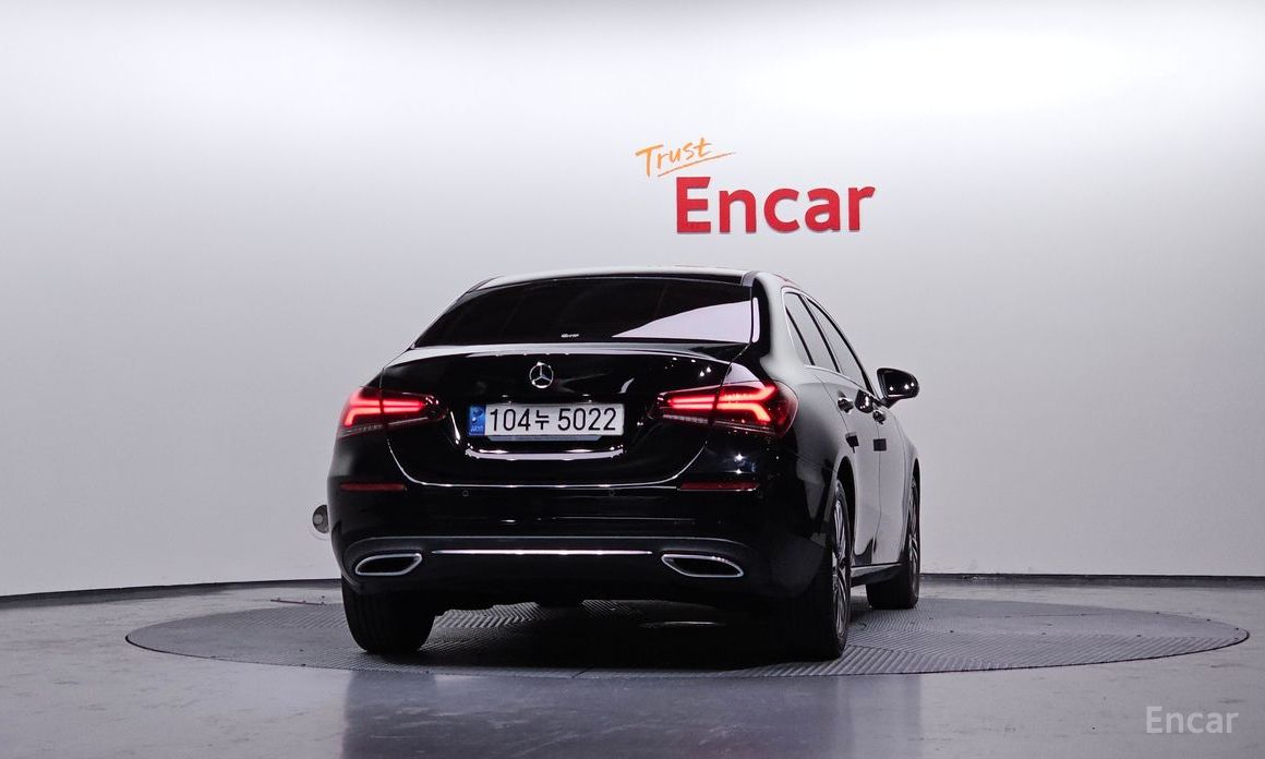 2021 Mercedes-Benz A-Класс IV (W177) A200d Sedan с пробегом 52 836 км