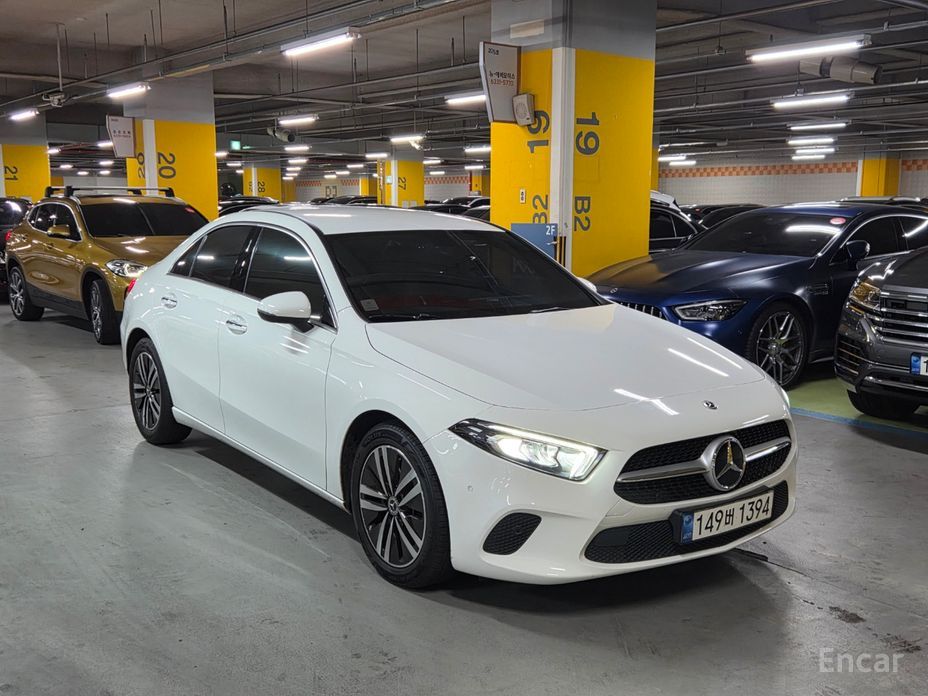 2021 Mercedes-Benz A-Класс IV (W177) A220 Sedan с пробегом 52 090 км