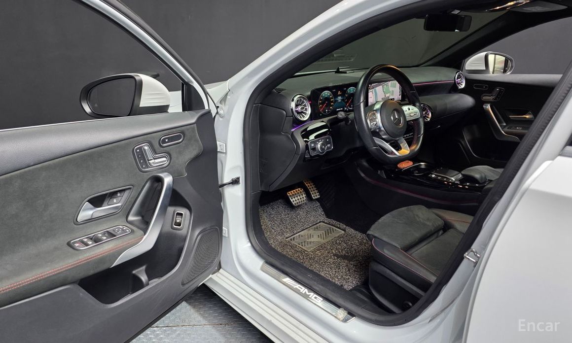 2021 Mercedes-Benz A-Класс IV (W177) AMG A35 4MATIC Sedan с пробегом 75 955 км
