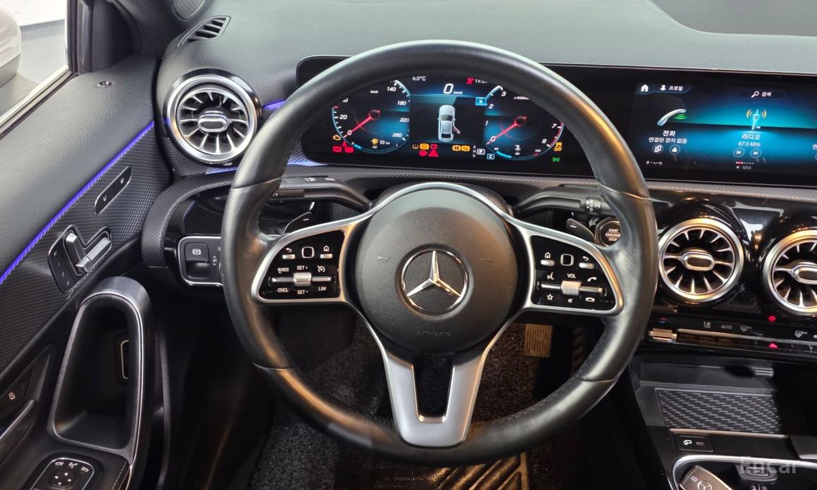 2021 Mercedes-Benz A-Класс IV (W177) A220 Sedan с пробегом 41 800 км