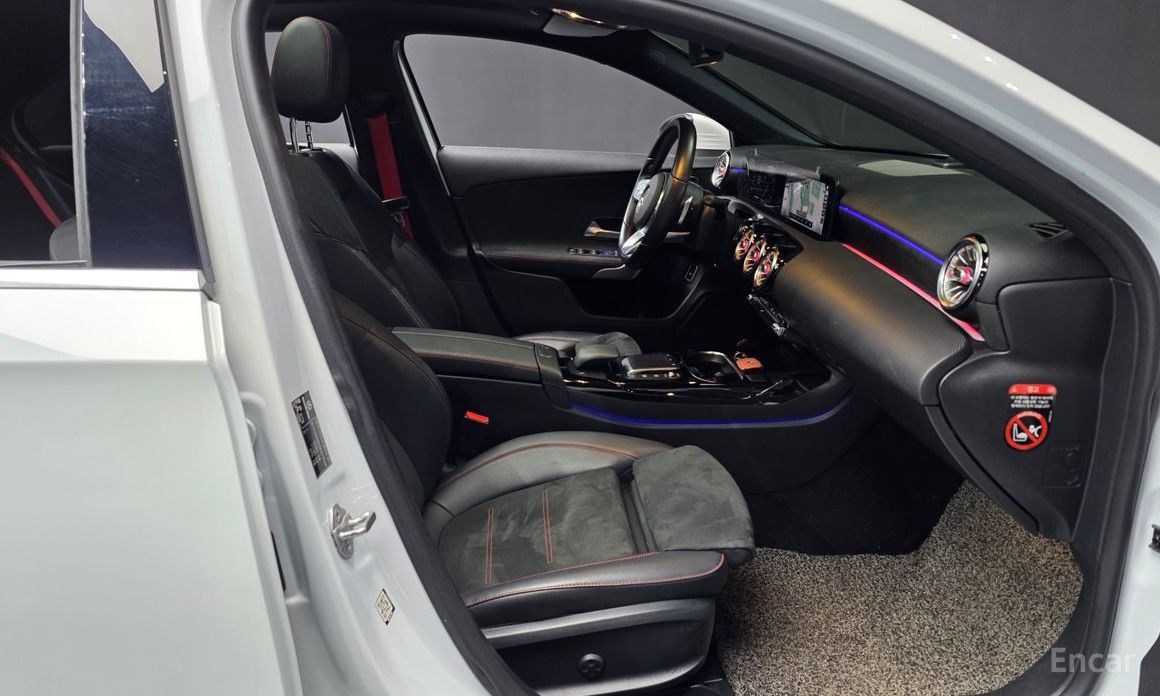 2021 Mercedes-Benz A-Класс IV (W177) AMG A35 4MATIC Sedan с пробегом 75 955 км