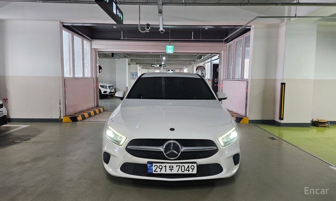 2021 Mercedes-Benz A-Класс IV (W177) A220 Sedan с пробегом 106 630 км