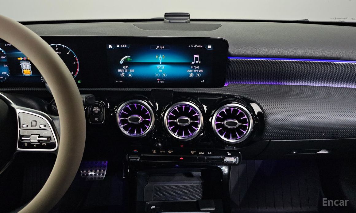 2021 Mercedes-Benz A-Класс IV (W177) A200d Sedan с пробегом 52 836 км