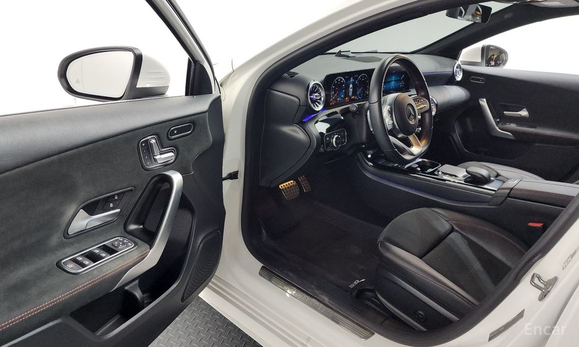 2021 Mercedes-Benz A-Класс IV (W177) A220 Hatchback с пробегом 79 756 км