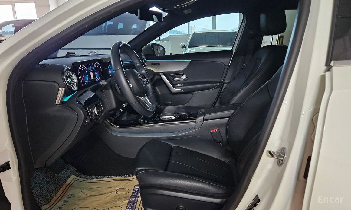 2021 Mercedes-Benz A-Класс IV (W177) A220 Sedan с пробегом 106 630 км