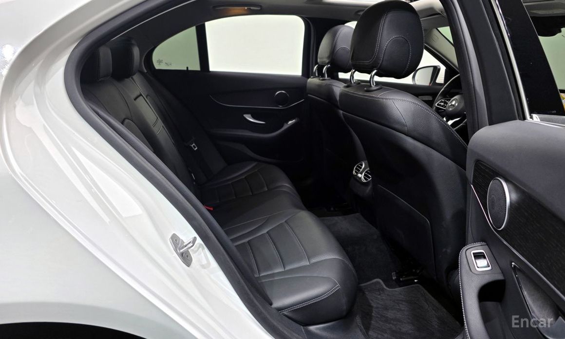 2021 Mercedes-Benz C-Класс IV (W205) Рестайлинг C220 d 4MATIC с пробегом 51 858 км