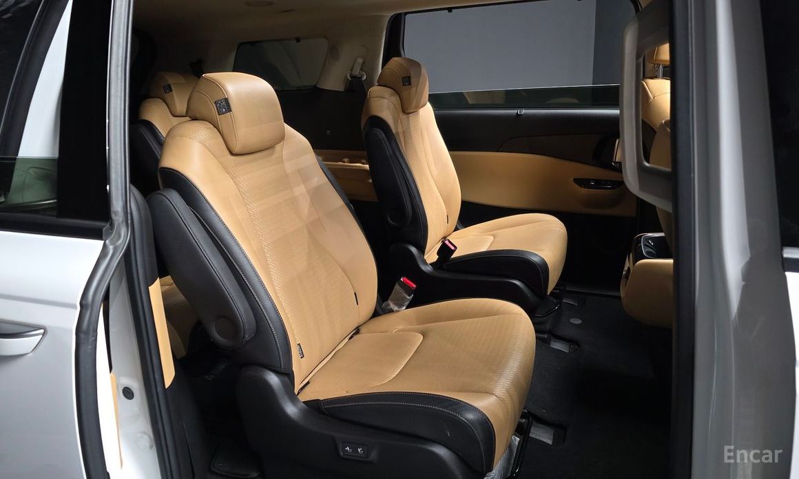 2021 Kia Carnival IV 9-Seater Noblesse с пробегом 50 727 км
