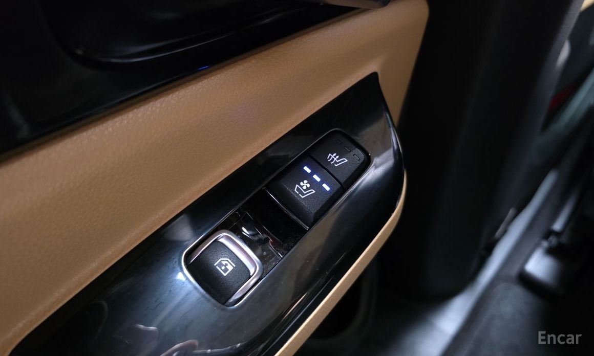 2021 Kia Carnival IV 9-Seater Noblesse с пробегом 50 727 км