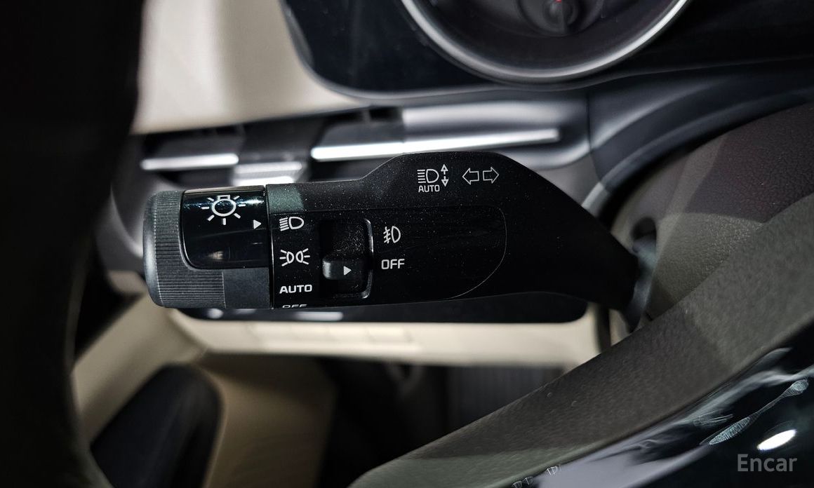 2021 Kia Carnival IV 9-Seater Prestige с пробегом 55 182 км