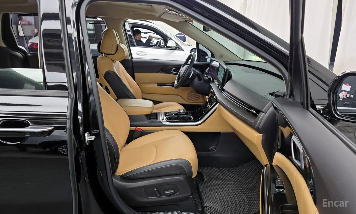 2022 Kia Carnival IV 7-Seater Signature с пробегом 53 118 км