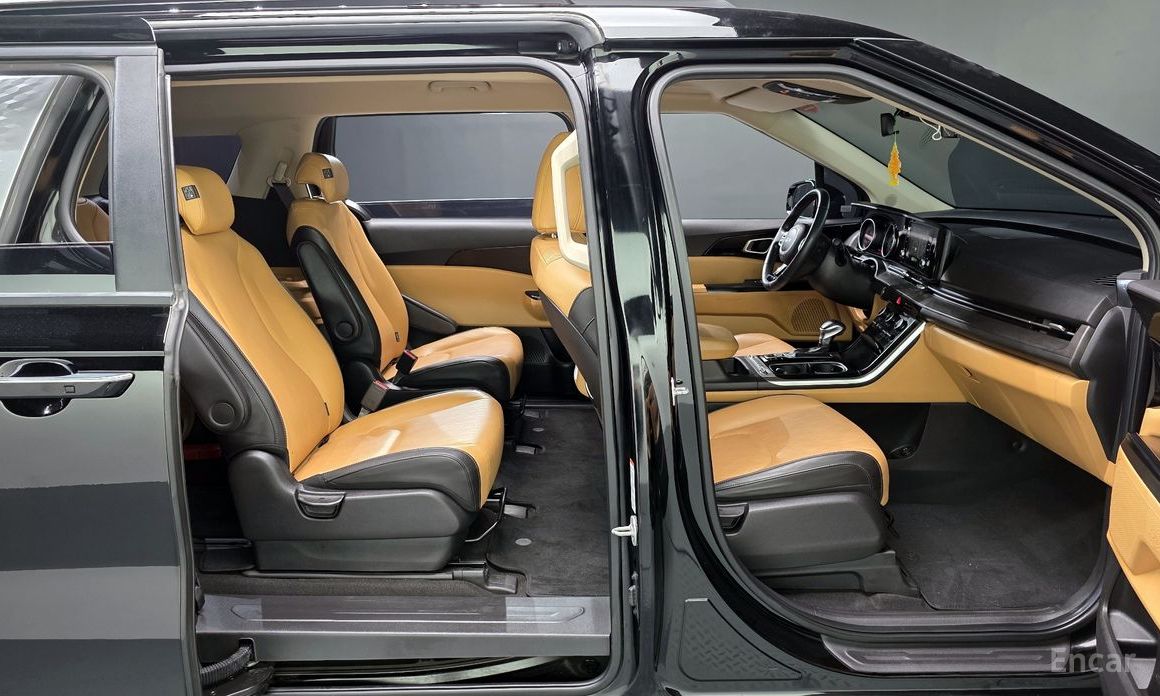 2022 Kia Carnival IV 9-Seater Prestige с пробегом 50 754 км