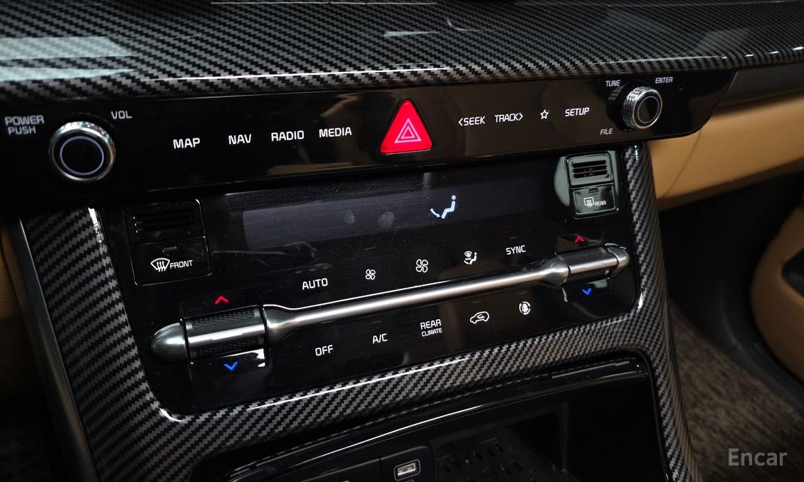 2021 Kia Carnival IV 9-Seater Signature с пробегом 59 170 км
