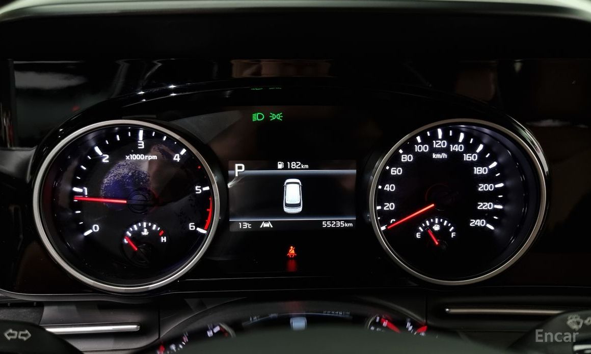 2021 Kia Carnival IV 9-Seater Prestige с пробегом 55 235 км