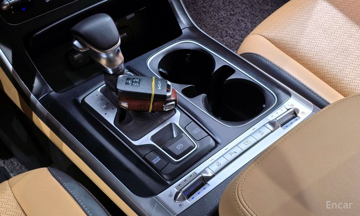 2022 Kia Carnival IV 9-Seater Prestige с пробегом 59 750 км