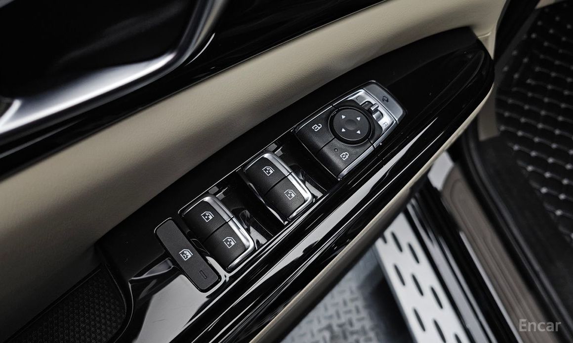 2022 Kia Carnival IV 7-Seater Noblesse с пробегом 53 949 км