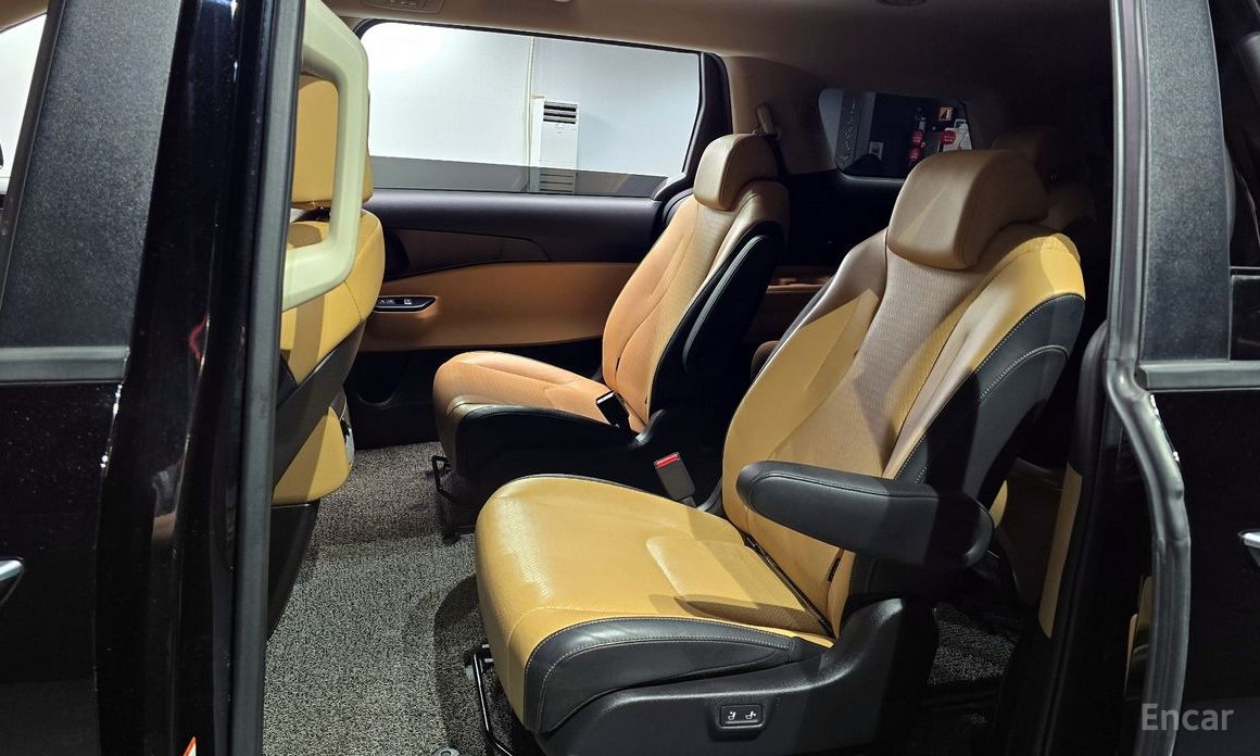 2022 Kia Carnival IV 9-Seater Prestige с пробегом 59 750 км