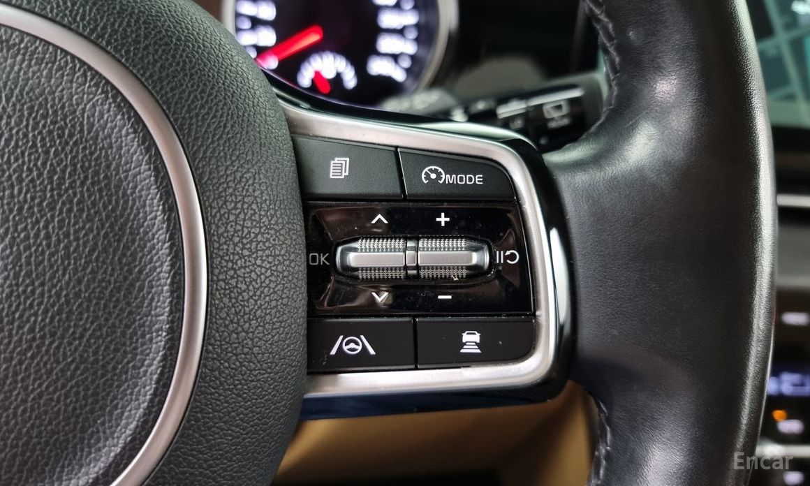 2021 Kia Carnival IV 9-Seater Prestige с пробегом 55 235 км