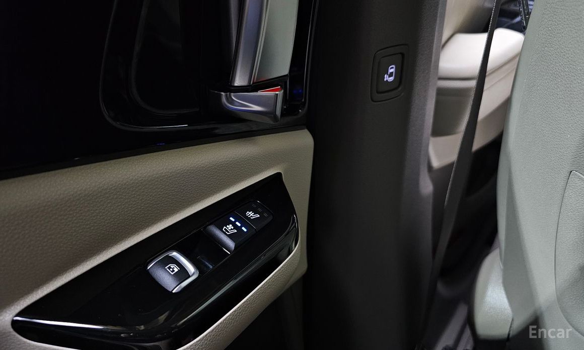 2022 Kia Carnival IV 9-Seater Hi-Limousine Signature с пробегом 50 394 км