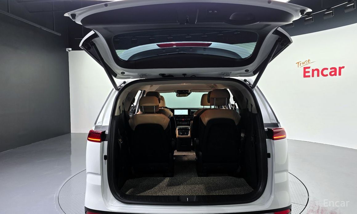 2022 Kia Carnival IV 9-Seater Signature с пробегом 56 644 км