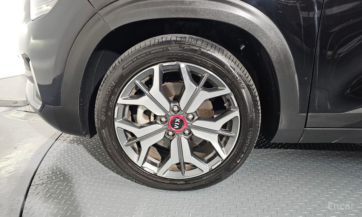 2021 Kia Seltos I Gasoline 1.6 Turbo 2WD Signature с пробегом 48 859 км