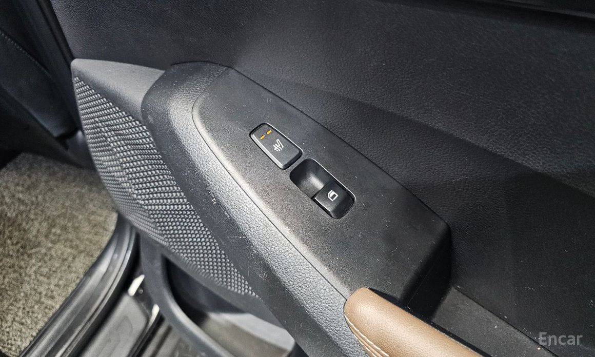 2021 Kia Seltos I Gasoline 1.6 Turbo 2WD Signature с пробегом 48 859 км