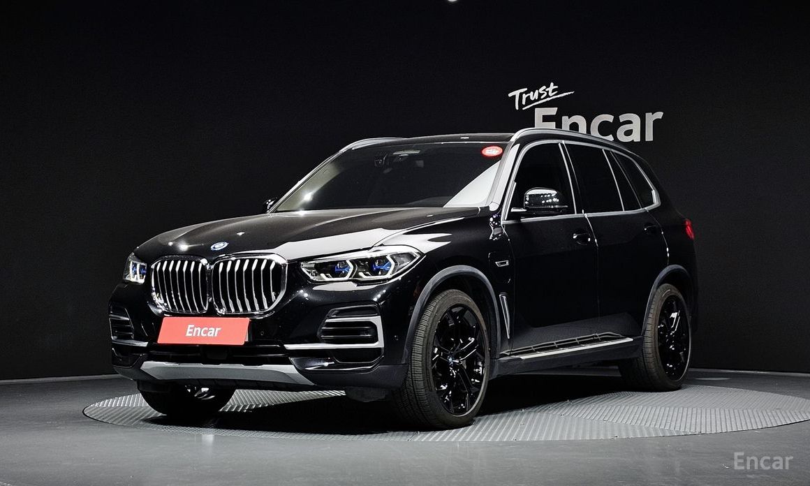 2022 BMW X5 IV (G05/G18) xDrive 45e xLine с пробегом 42 357 км