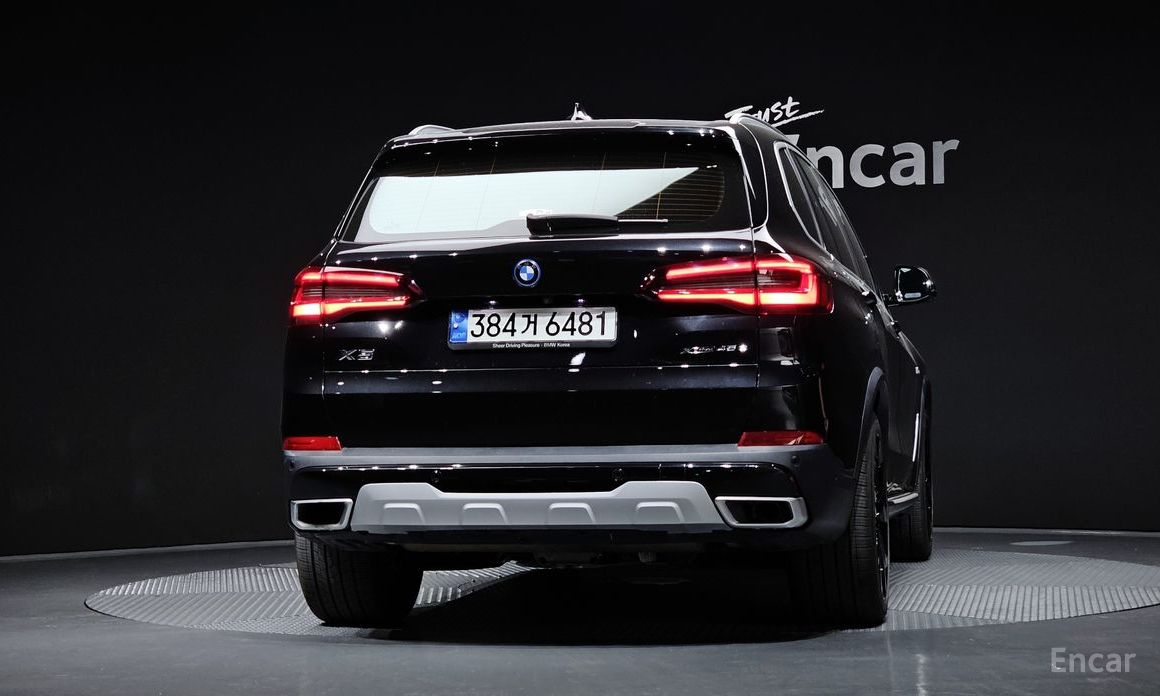 2022 BMW X5 IV (G05/G18) xDrive 45e xLine с пробегом 42 357 км