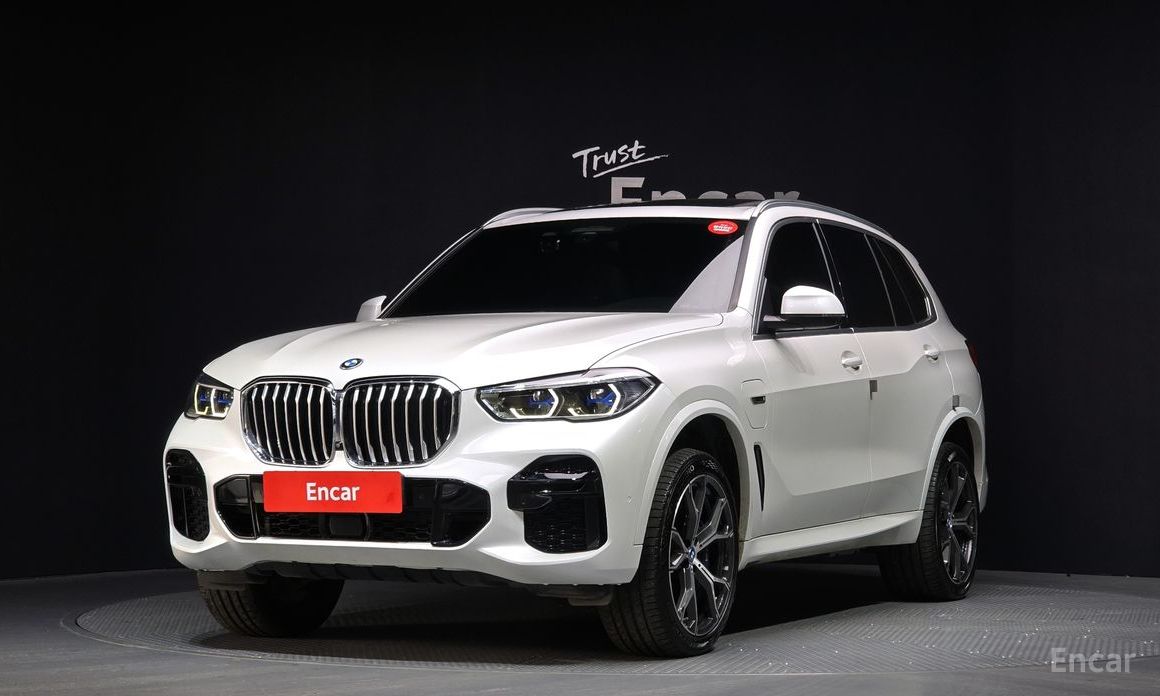 2022 BMW X5 IV (G05/G18) xDrive 45e M Sport с пробегом 100 084 км