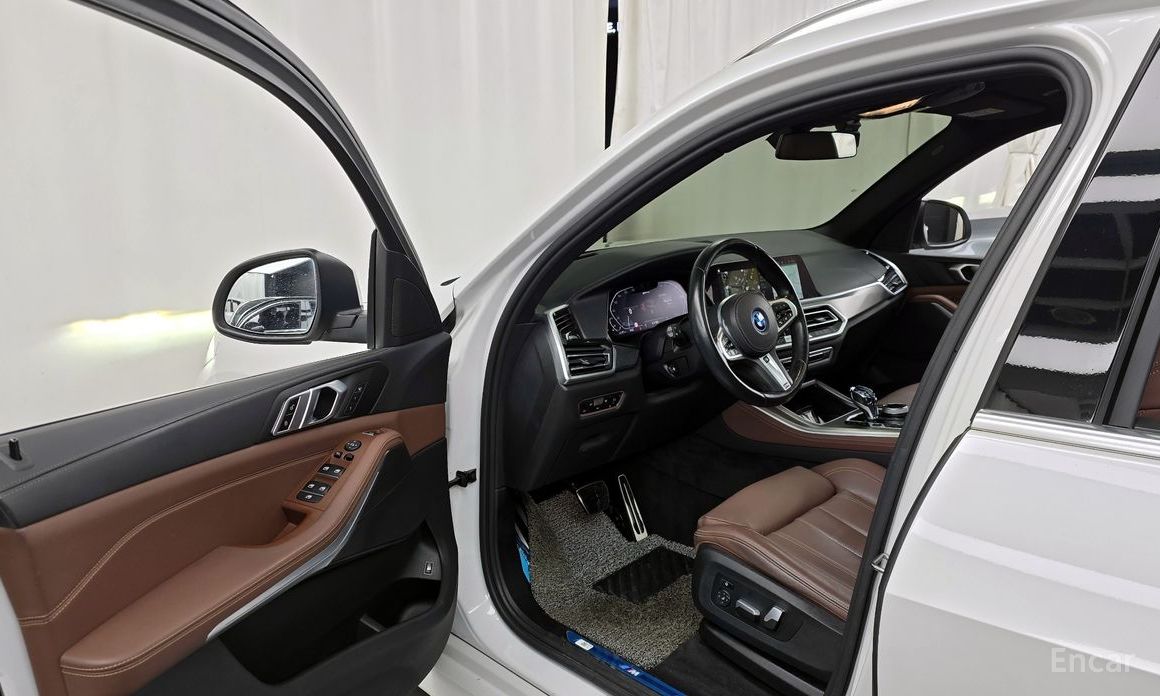 2022 BMW X5 IV (G05/G18) xDrive 45e M Sport с пробегом 100 084 км