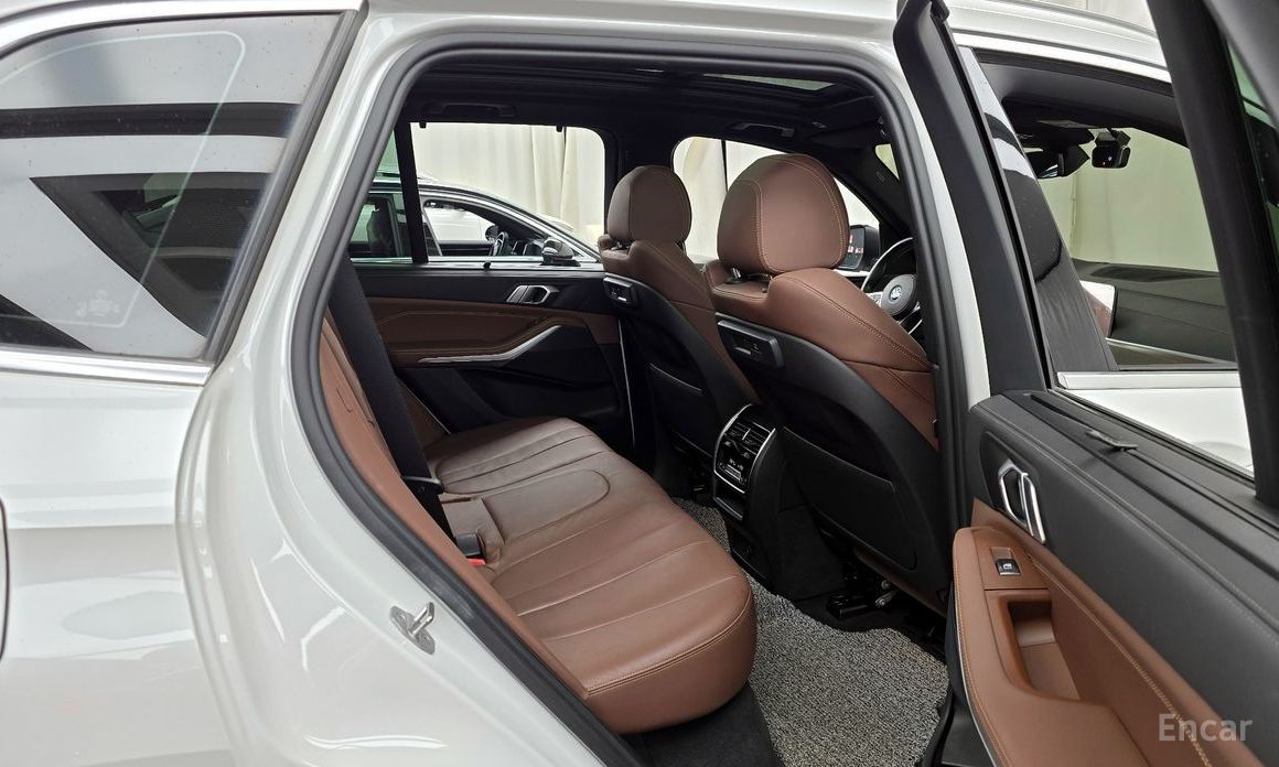 2022 BMW X5 IV (G05/G18) xDrive 45e M Sport с пробегом 100 084 км