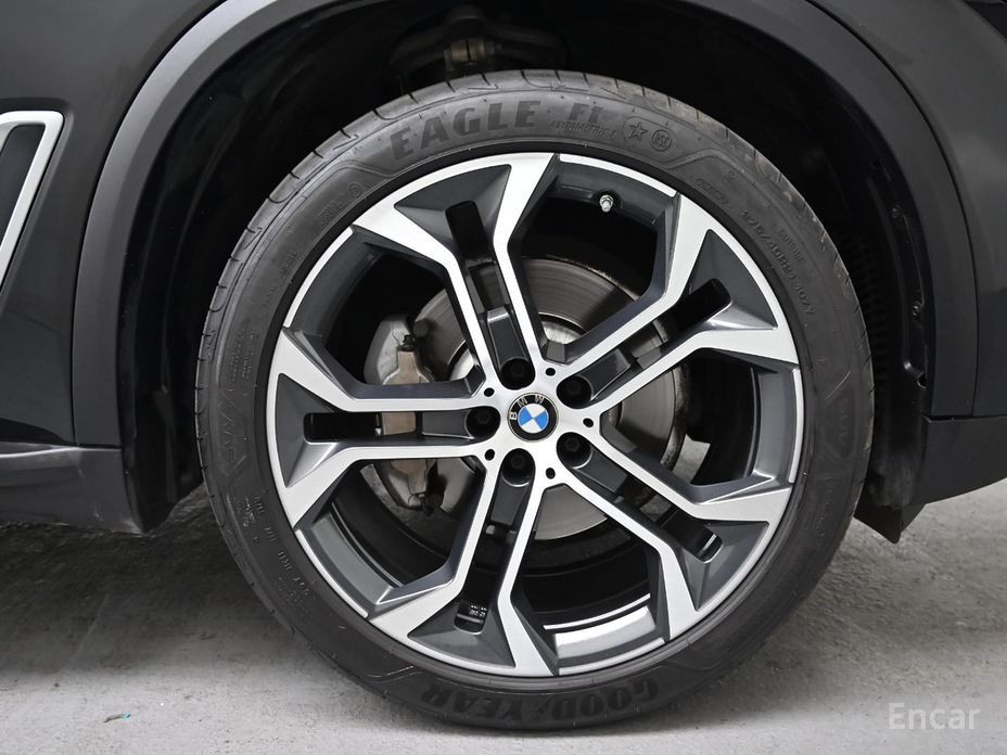 2022 BMW X5 IV (G05/G18) xDrive 40i xLine с пробегом 56 787 км