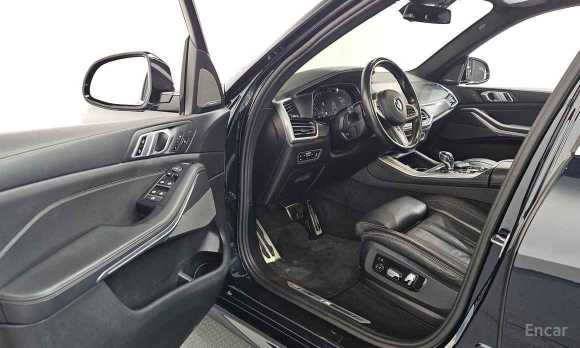 2021 BMW X5 IV (G05/G18) xDrive 40i M Sport с пробегом 46 007 км