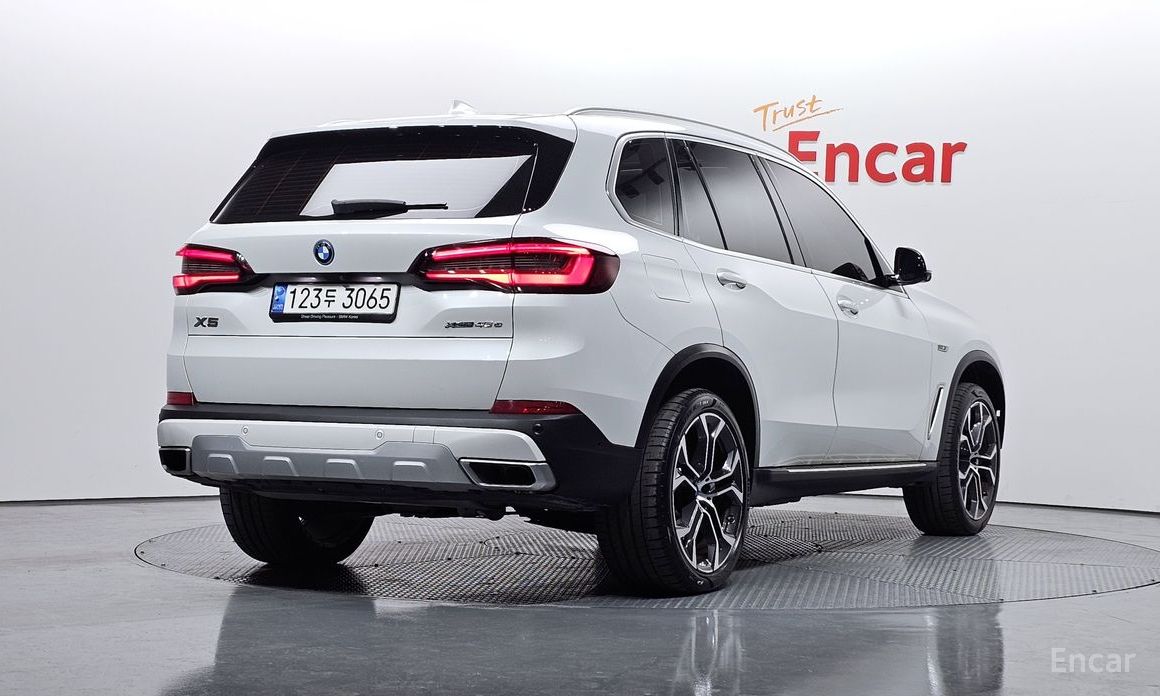 2022 BMW X5 IV (G05/G18) xDrive 45e xLine с пробегом 70 757 км