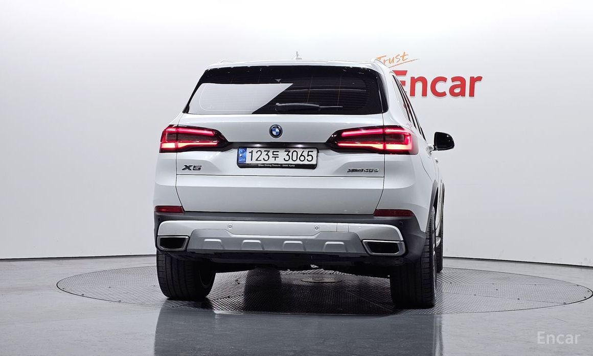 2022 BMW X5 IV (G05/G18) xDrive 45e xLine с пробегом 70 757 км