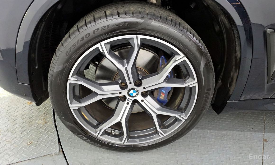 2021 BMW X5 IV (G05/G18) xDrive 40i M Sport с пробегом 77 286 км