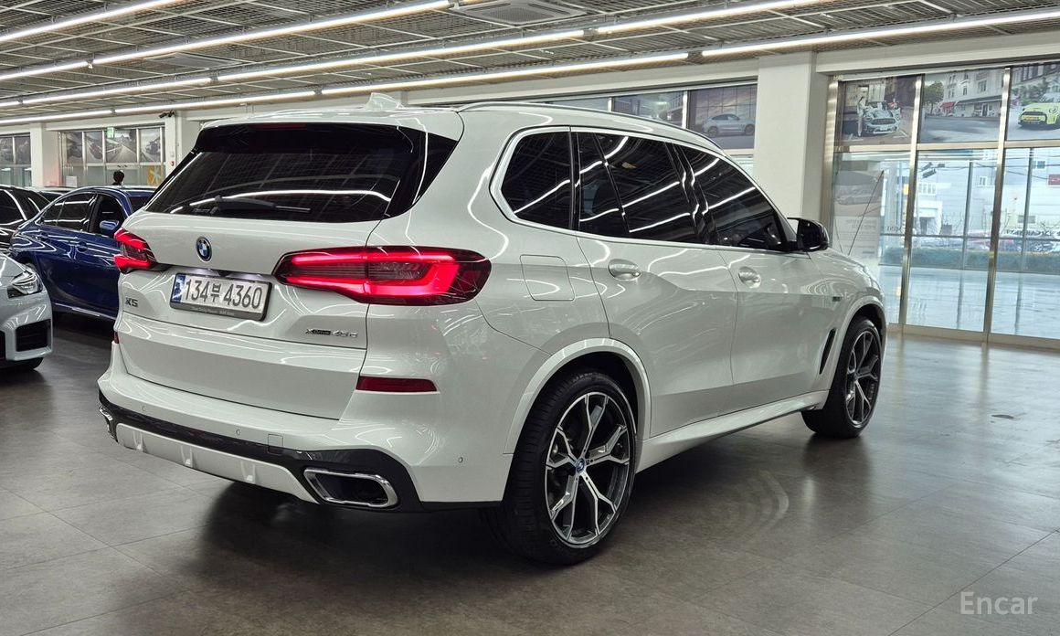 2022 BMW X5 IV (G05/G18) xDrive 45e M Sport с пробегом 83 850 км