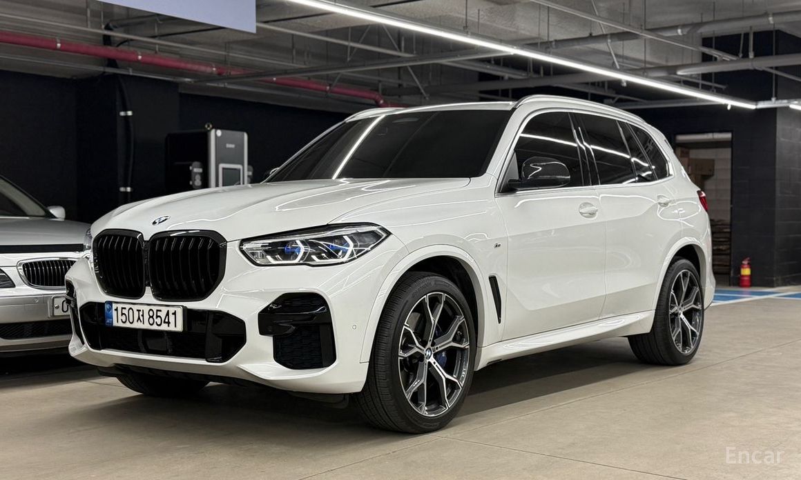 2022 BMW X5 IV (G05/G18) xDrive 30d M Sport с пробегом 71 134 км